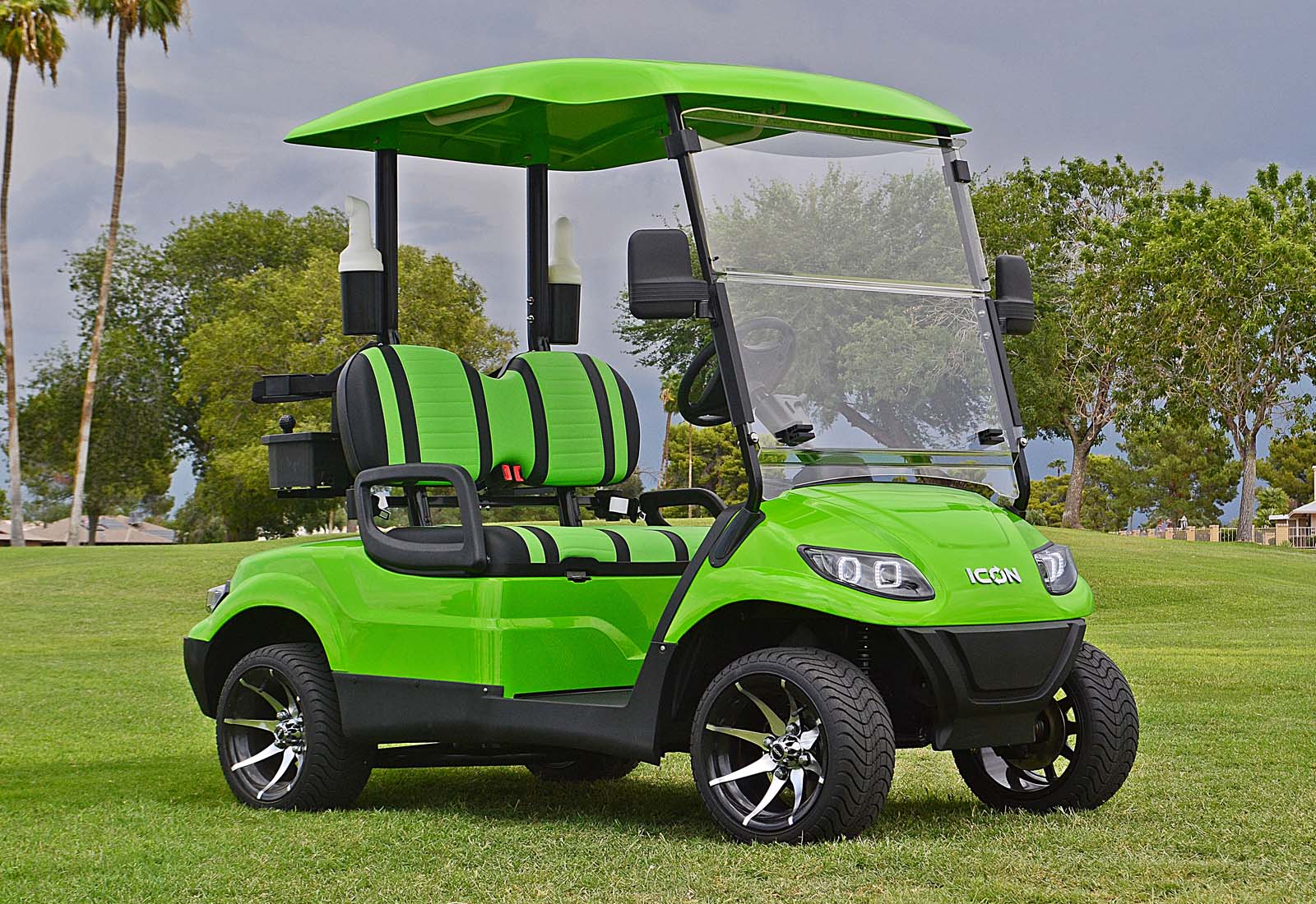 ICON i20 Golf Cart Features