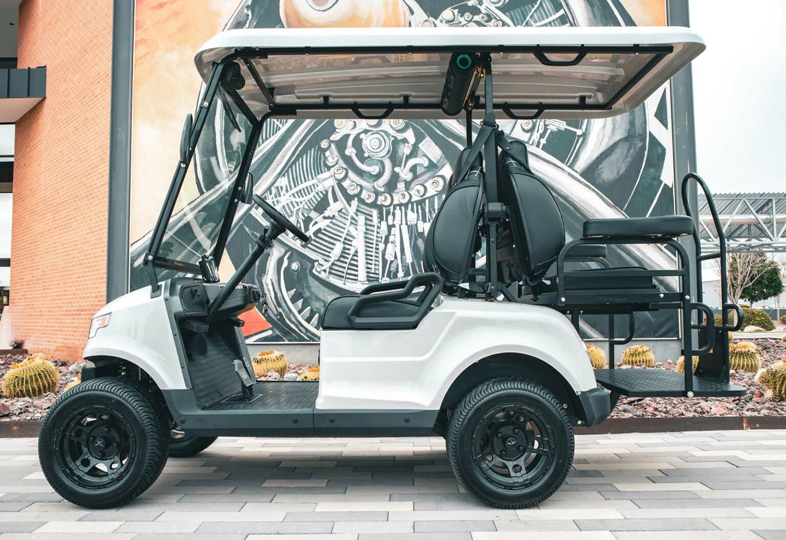 EPIC E40 GOLF CART