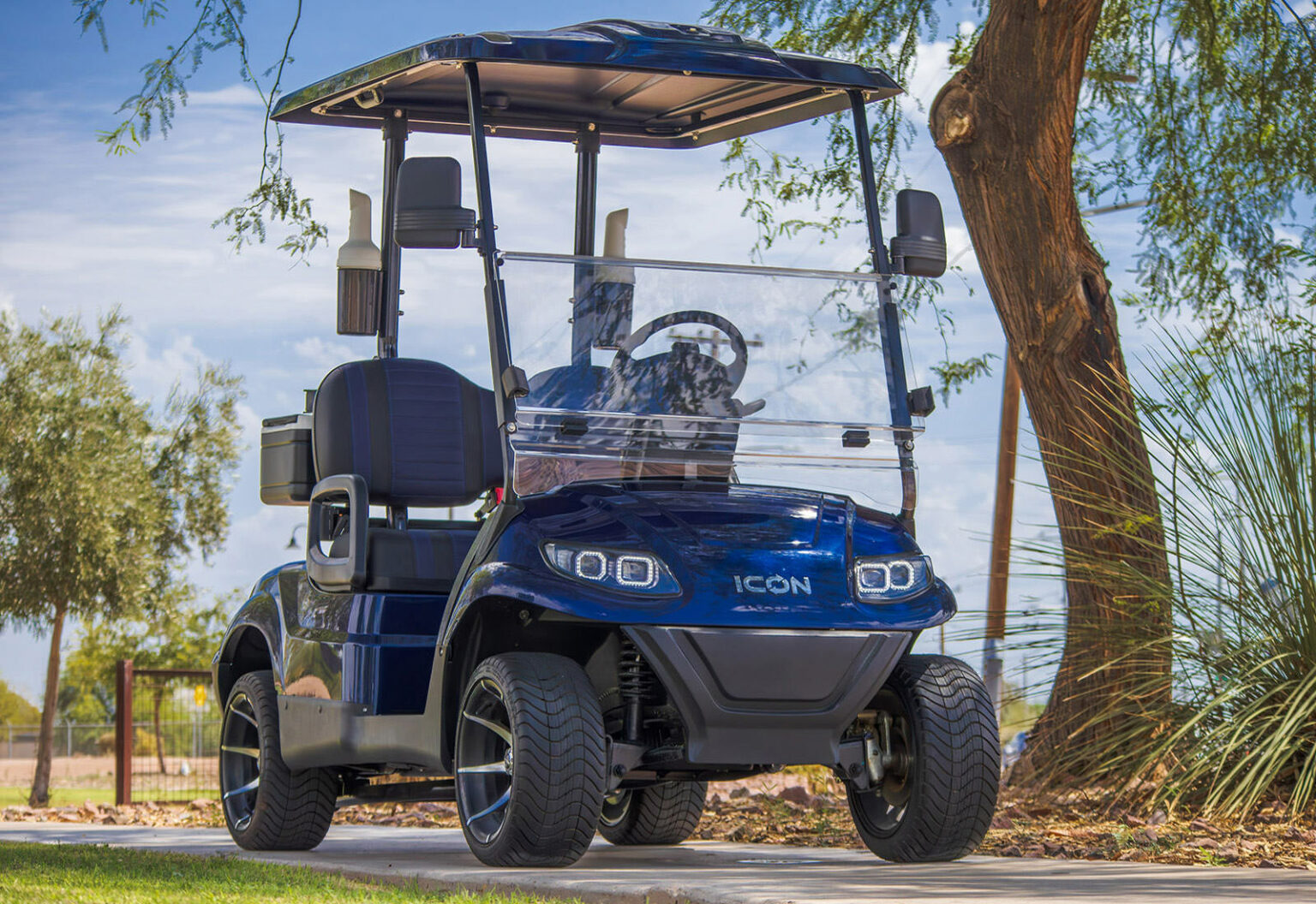 2025 ICON i20 Golf Cart